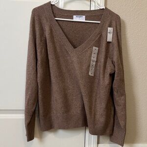 Old Navy Women's V-Neck Brown Knit Sweater